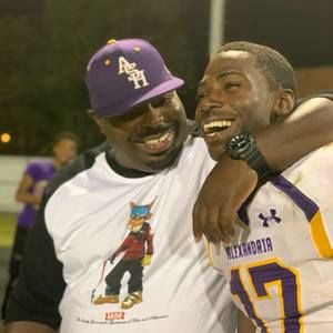 Meet your Posher, Derrald